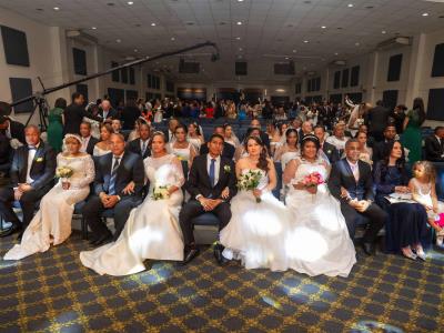 Matrimonio por la igleasia: 88 parejas se casan en la boda colectiva