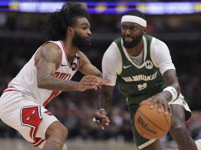 Middleton y López destacan y Bucks aplastan a los Bulls sin Giannis