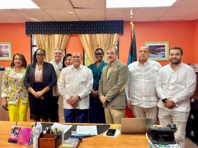 Ministerio de Turismo de Antigua y Barbuda firma acuerdo con Infotep