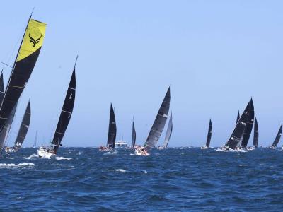 Mueren en regata Sydney-Hobart 2 navegantes según organizadores