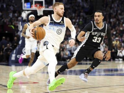 NBA: DiVincenzo anota 26 y lidera a los Timberwolves sobre Spurs