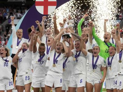 UEFA duplica los premios para equipos en Eurocopa Femenina 2025