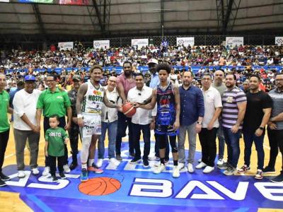 Villa vs Dosa; Matica vs Parque Hostos en semi del basket La Vega