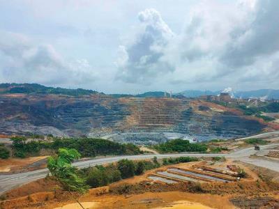 Abinader garantiza seguridad en presa de colas de la Barrick