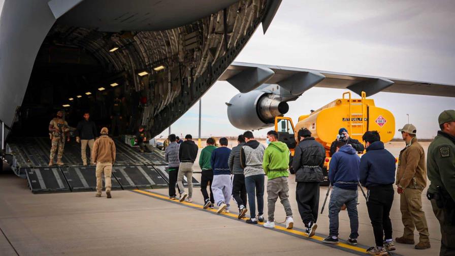 Administración de Biden deportó a casi 11,000 dominicanos