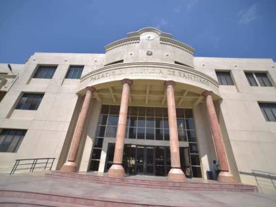 Aplazan juicio de fondo contra exprospecto de los Cachorros