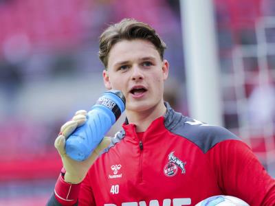 Bayern Múnich ficha al joven arquero Jonas Urbig como sucesor
