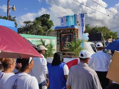 Día de La Virgen de La Altagracia: devotos ante la fe y gratitud