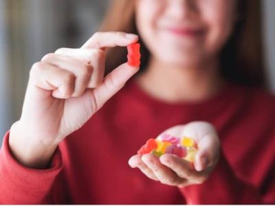 ¿En cuáles alimentos está el Colorante rojo 3?