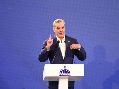 Gobierno llevará propuesta de aumento salarial al comité tripartito