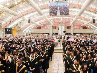 Graduación de 874 profesionales de la Pucmm