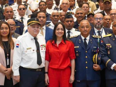 Interior y Policía impulsa dignificación de los bomberos