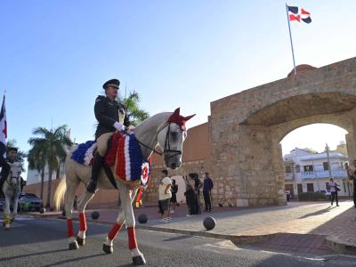 Jinetes rinden honor al natalicio Juan Pablo Duarte