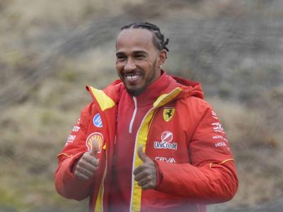 Lewis Hamilton condujo un monoplaza de Ferrari por primera vez