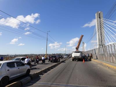 Obras Públicas solucionó problema en junta del puente de la 17