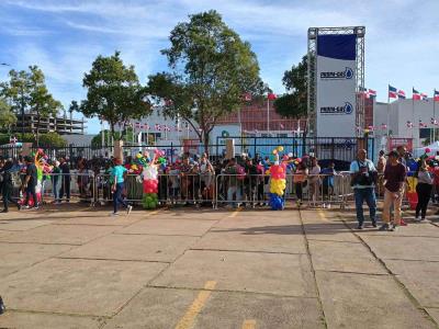 Plásticos por juguetes: actividad solidaria en el Distrito Nacional