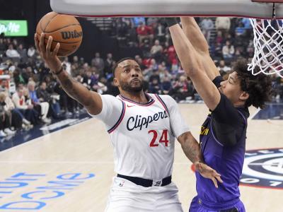 Powell y Clippers derrotan 116-102 a LeBron James y Lakers