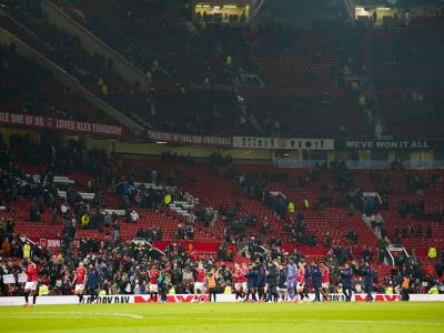 Premier League Man United recibirá apoyo para renovar Old Trafford