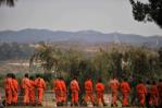 Cientos de presos arriesgan sus vidas en la batalla contra los incendios de Los Ángeles