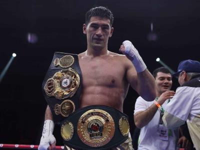 Bivol se convierte en campeón indiscutido de los semipesados