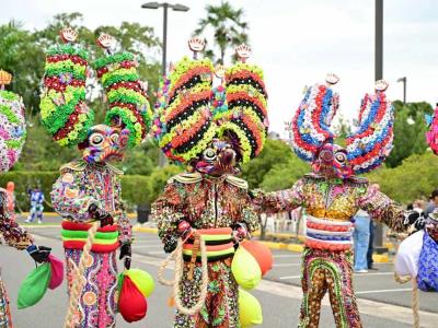 El carnaval en familia se vive mejor en el Centro León