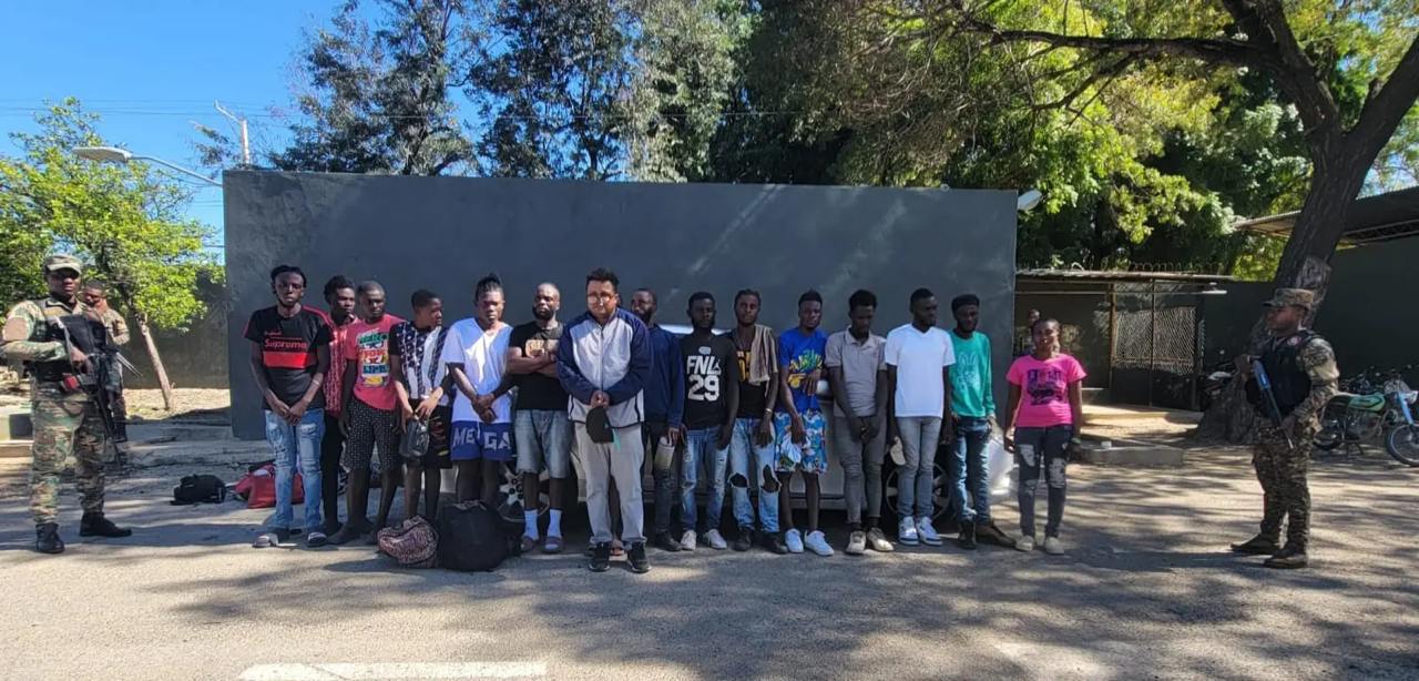 ¡En un sonata! Capturan a 16 nacionales haitianos con estatus migratorio irregular