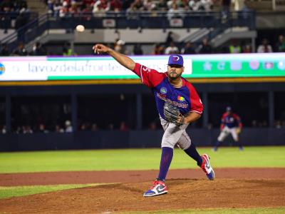 Escogido gana Serie del Caribe al blanquear a Charros de México 1-0