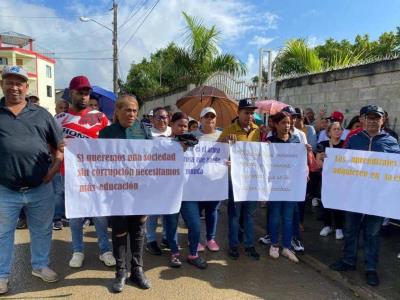 Filial de la ADP en SFM dará tregua al nuevo ministro de Educación