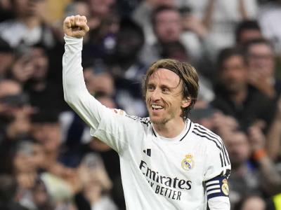 Fútbol: Real Madrid gana al Girona y no deja que el Barça se escape