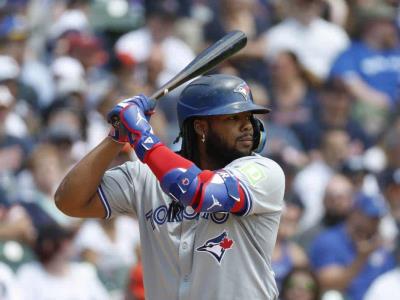 Guerrero Jr., le destrozó con el bate el control salarial a Toronto