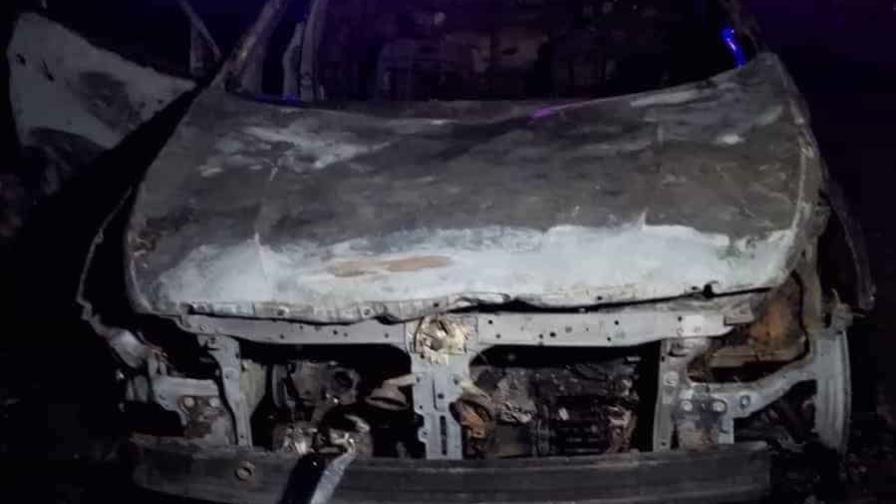 Identifican a dos hombres encontrados calcinados en un vehículo cerca de Loma Miranda