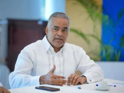Joel Santo destaca avances en diálogo para reasentamiento en Cotuí