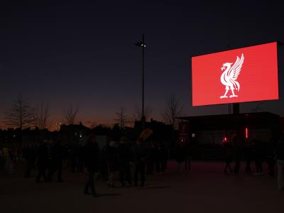 Liverpool reporta pérdidas tras campaña fuera de UEFA Champions
