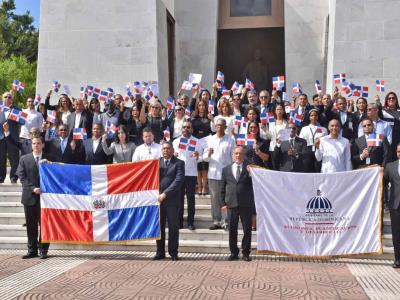 Ministerio de Economía habla de logros de la economía 2024