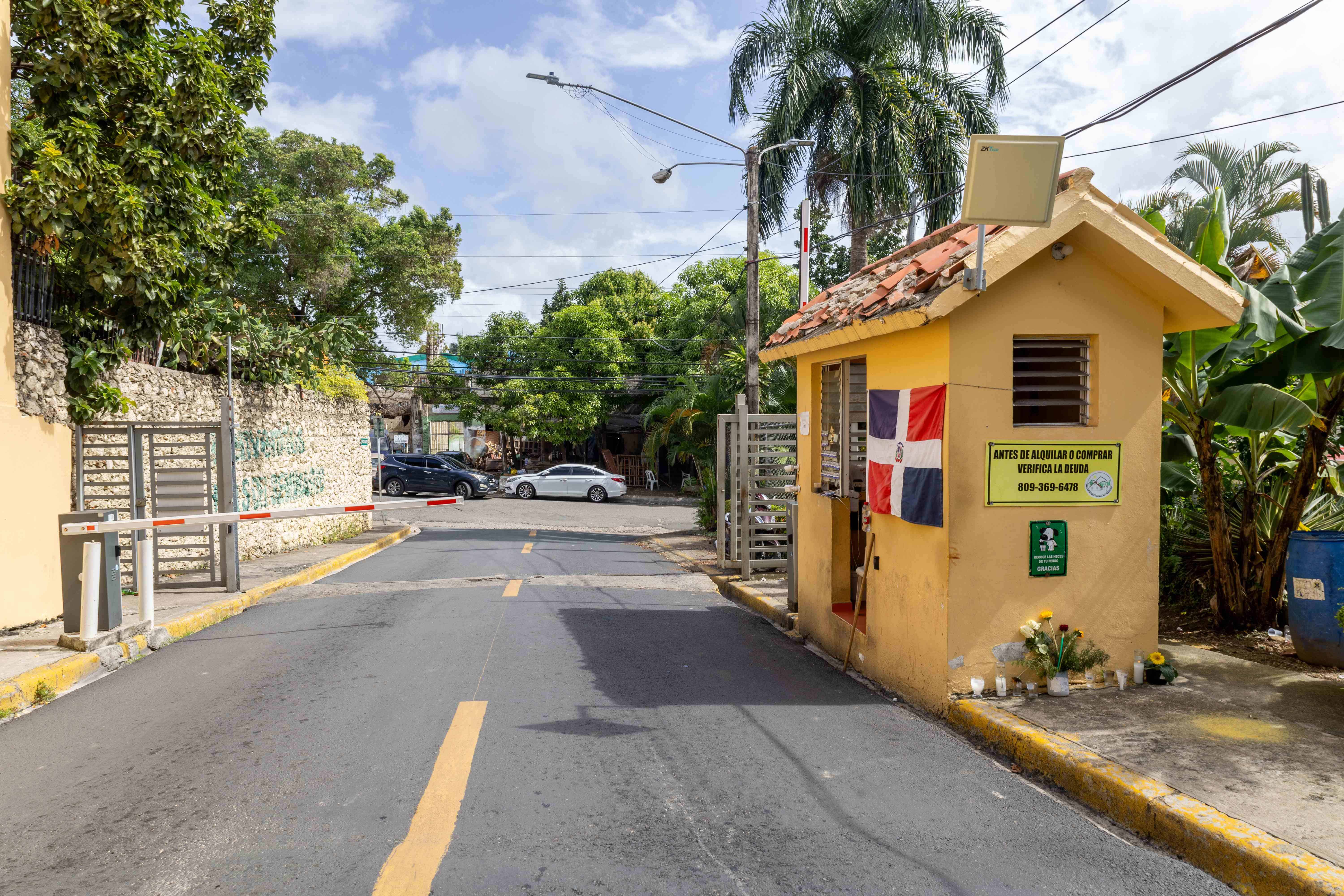 Consternación en el residencial por muerte de uno de sus vigilantes. 