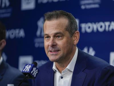 MLB: Los Yankees y el mánager Aaron Boone acuerdan renovación