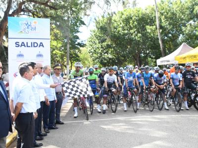 Robigzon Oyola dominó primera etapa Vuelta Independencia