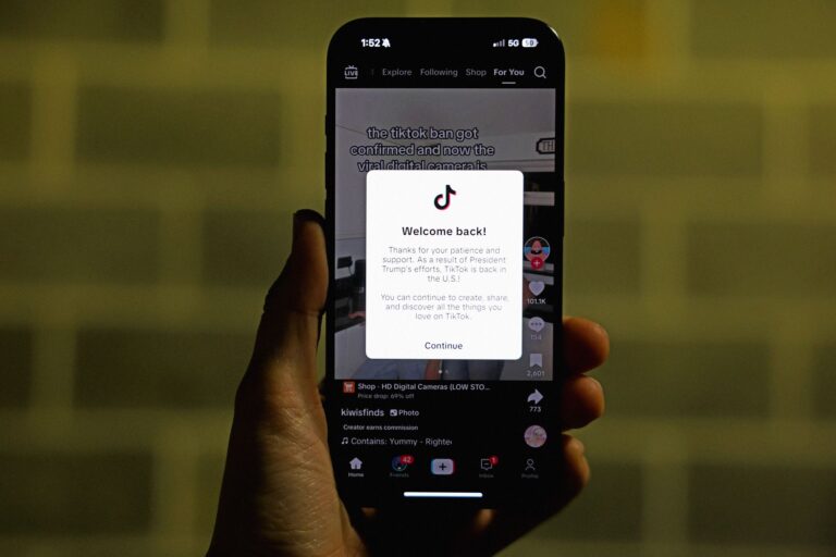TikTok regresa a las tiendas de aplicaciones en Estados Unidos