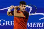 Alcaraz inicia con un recital su camino al tricampeonato en el desierto californiano