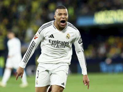 Con doblete de Kylian Mbappé, Real Madrid remonta para vencer