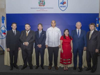 Cuerpo Consular pone a circular libro histórico