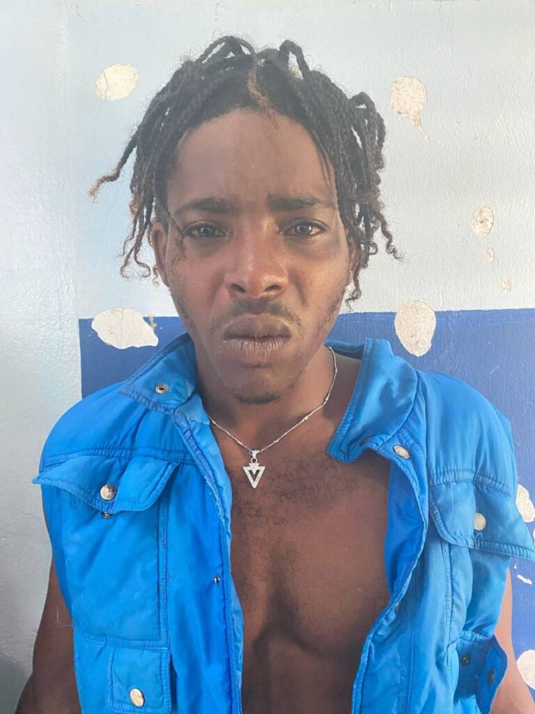 DICRIM apresa a dos hombres por robo a mano armada en Villa Hermosa, La Romana