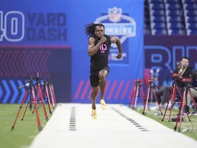 Hairston corre 40 yardas en 4,28 segs en 2do día combine NFL