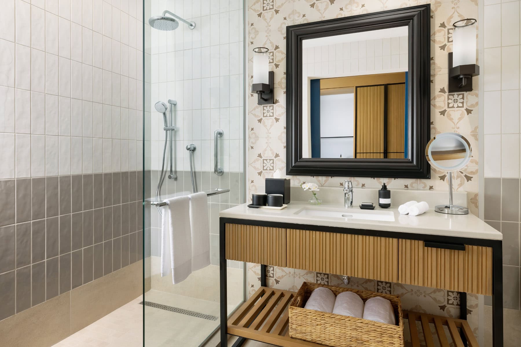 Baño dentro de una de las habitaciones del Hotel Santiago.