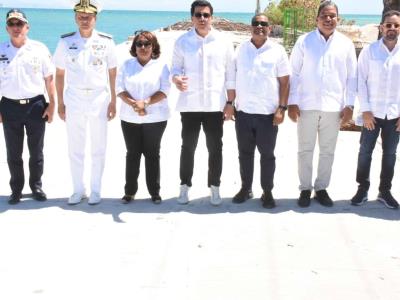 Inicia la construcción del puerto de Barahona