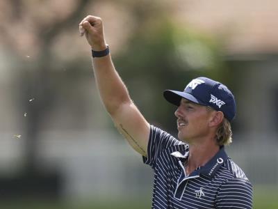 Jake Knapp pasa de 59 golpes a 70 pero sigue líder en PGA National
