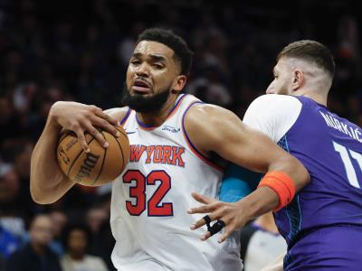 LaMelo Ball anota 25 puntos y Hornets vencen 115-98 a Knicks