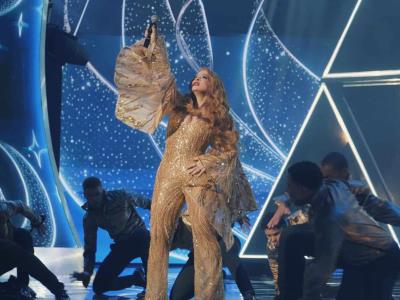 Miriam Cruz y sus originales chicas se reúnen en los Premios Soberano