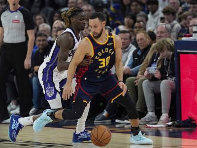 NBA: Curry alcanza 4,000 triples en su carrera