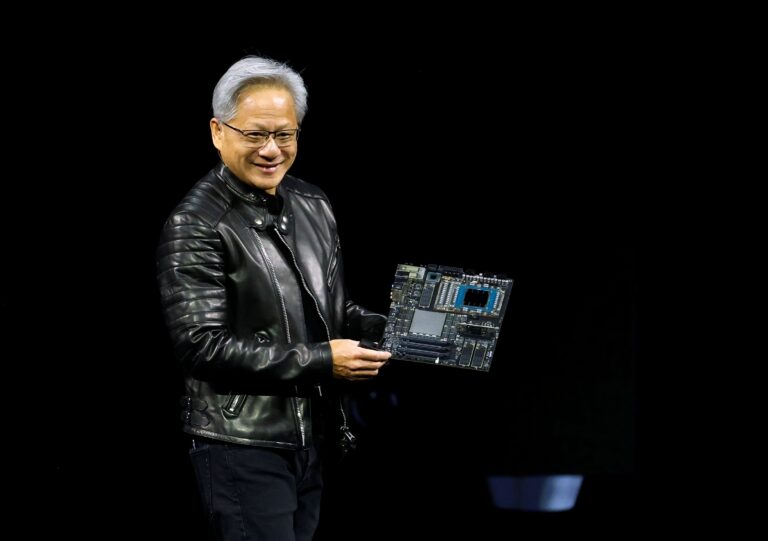 Nvidia presenta Blackwell Ultra y Rubin Ultra para mantener su liderazgo en la IA